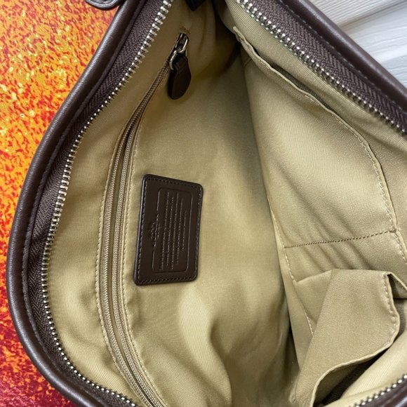 Coach Crossbody Shoulder Bag - Picture 3 of 6